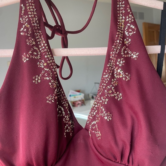 Red salsa dress - Picture 5 of 6